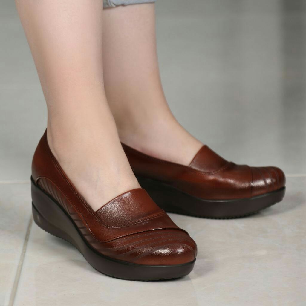 کفش طبی زنانه