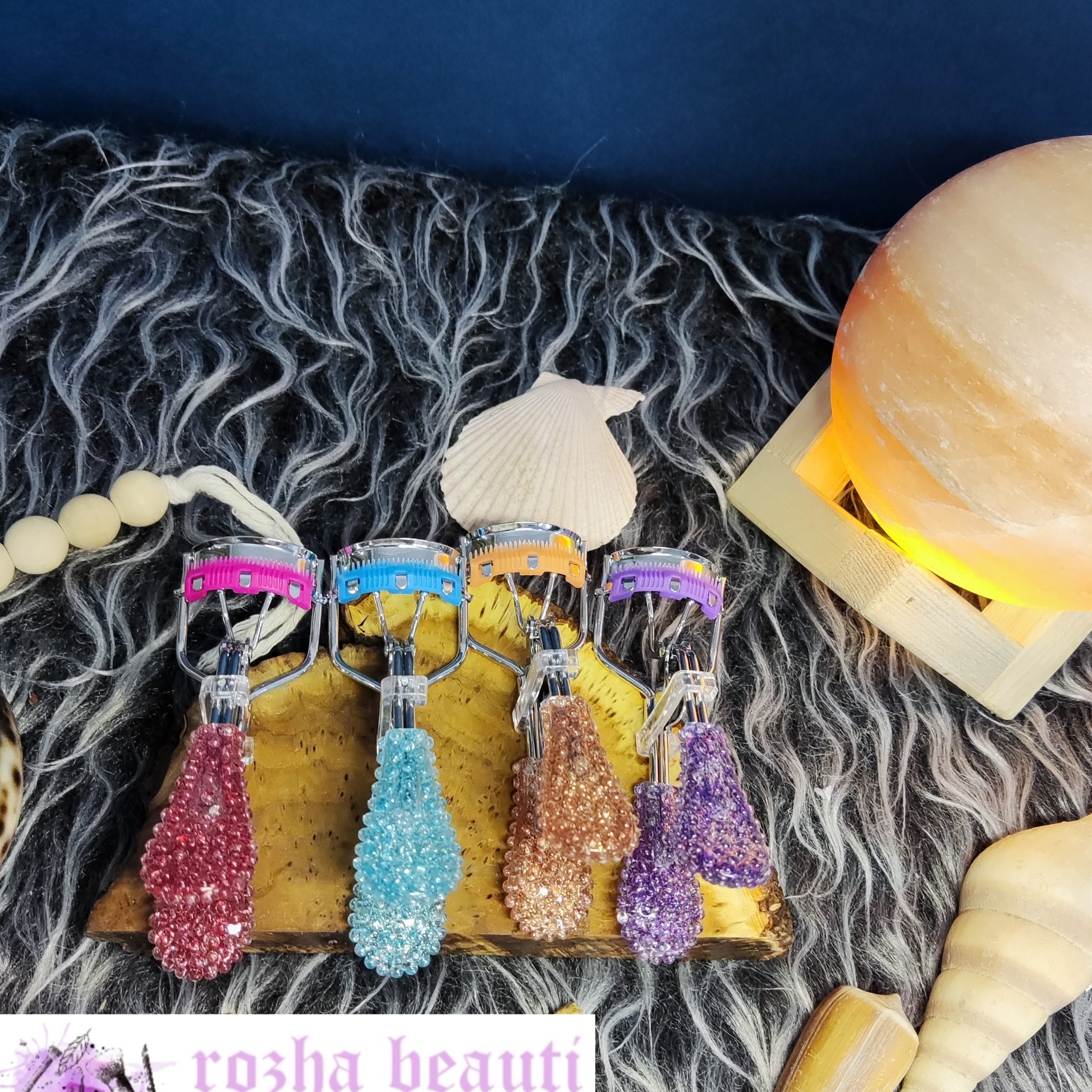 فر مژه شانه دار