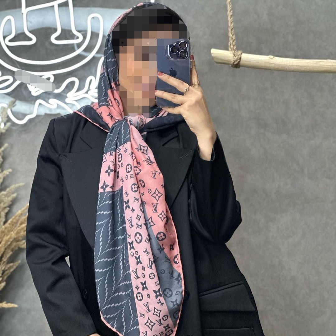 روسری نخی دور دست دوز