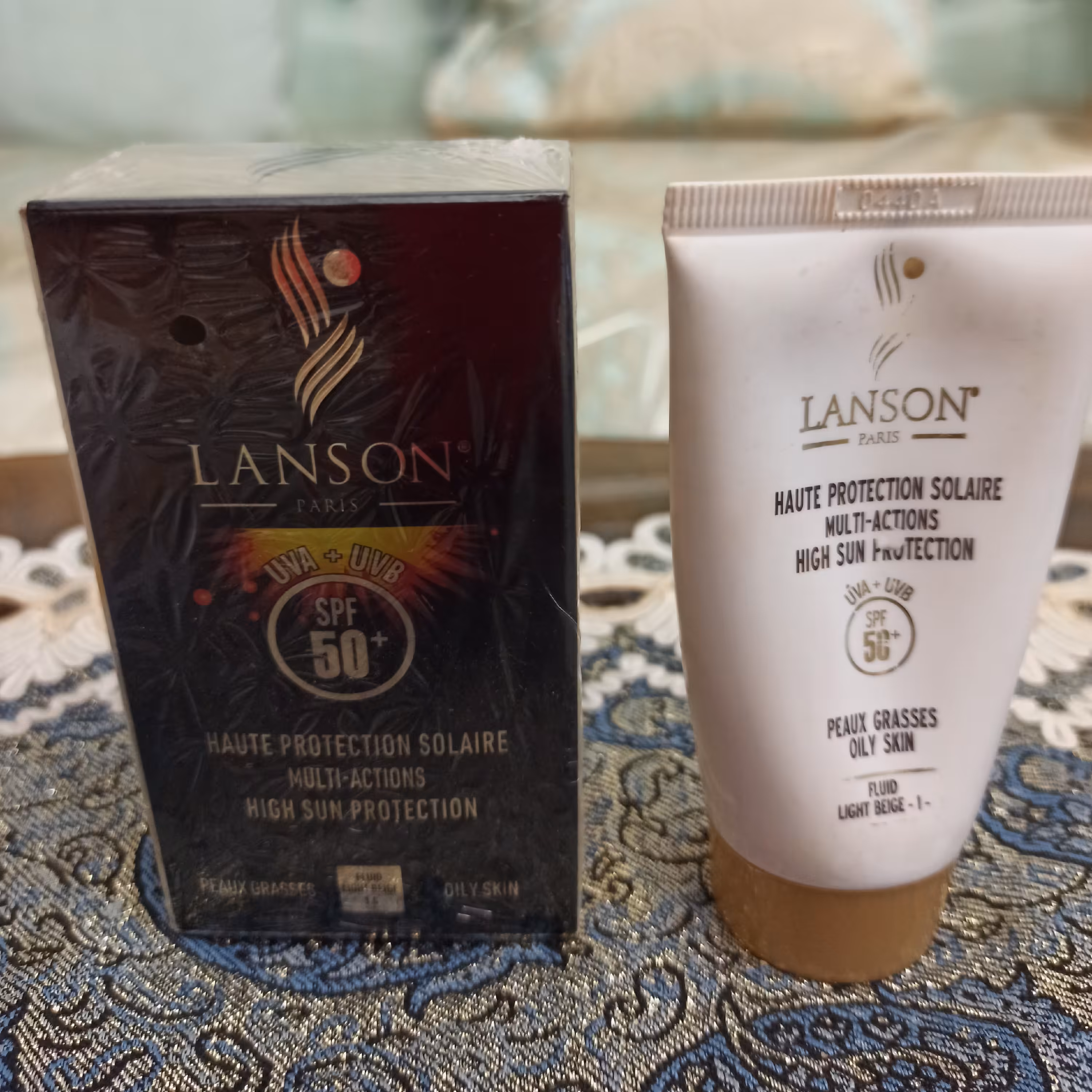 ضدآفتاب لانسون 