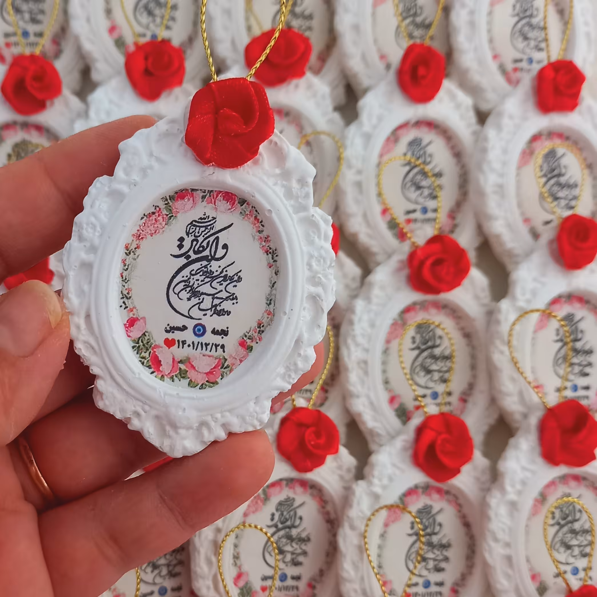 گیفت عروسی مدل گل ربانی قرمز 