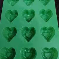 قالب سیلیکونی قلبی شیرینی و شکلات