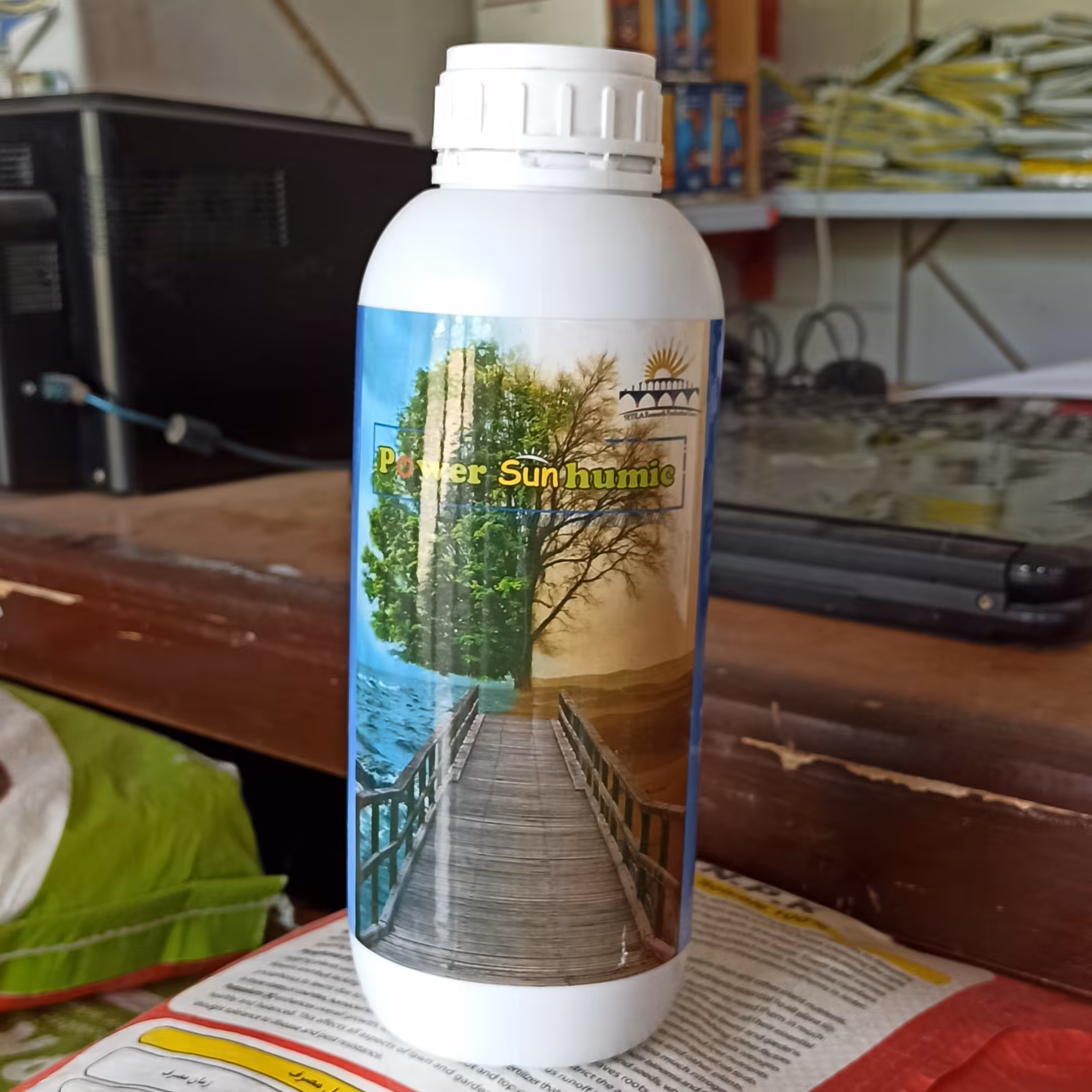 هیومیک اسید و آمینو اسید 1 لیتری 