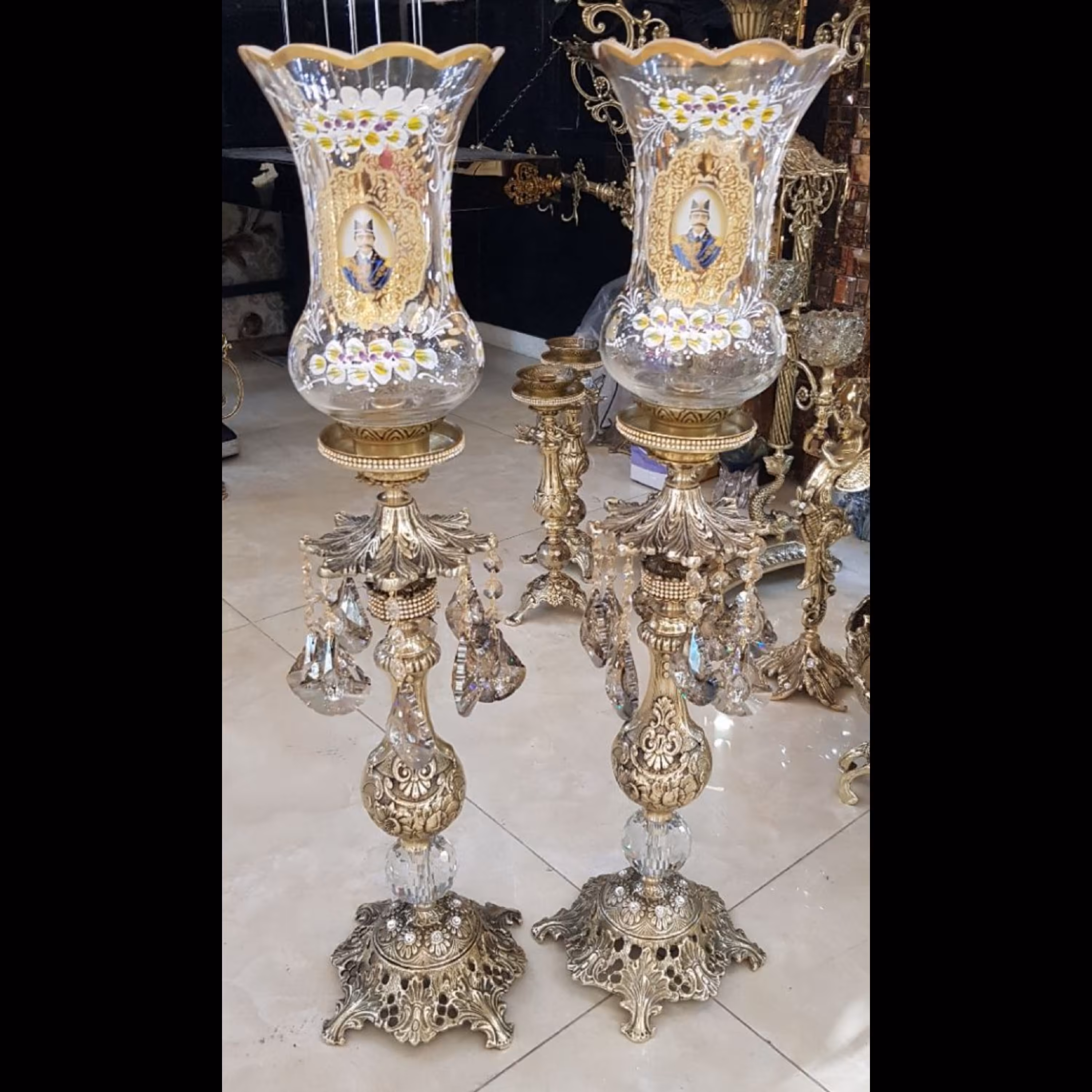 شمعدان  لاله عباسی برنز اصل(ارتفاع 70) 