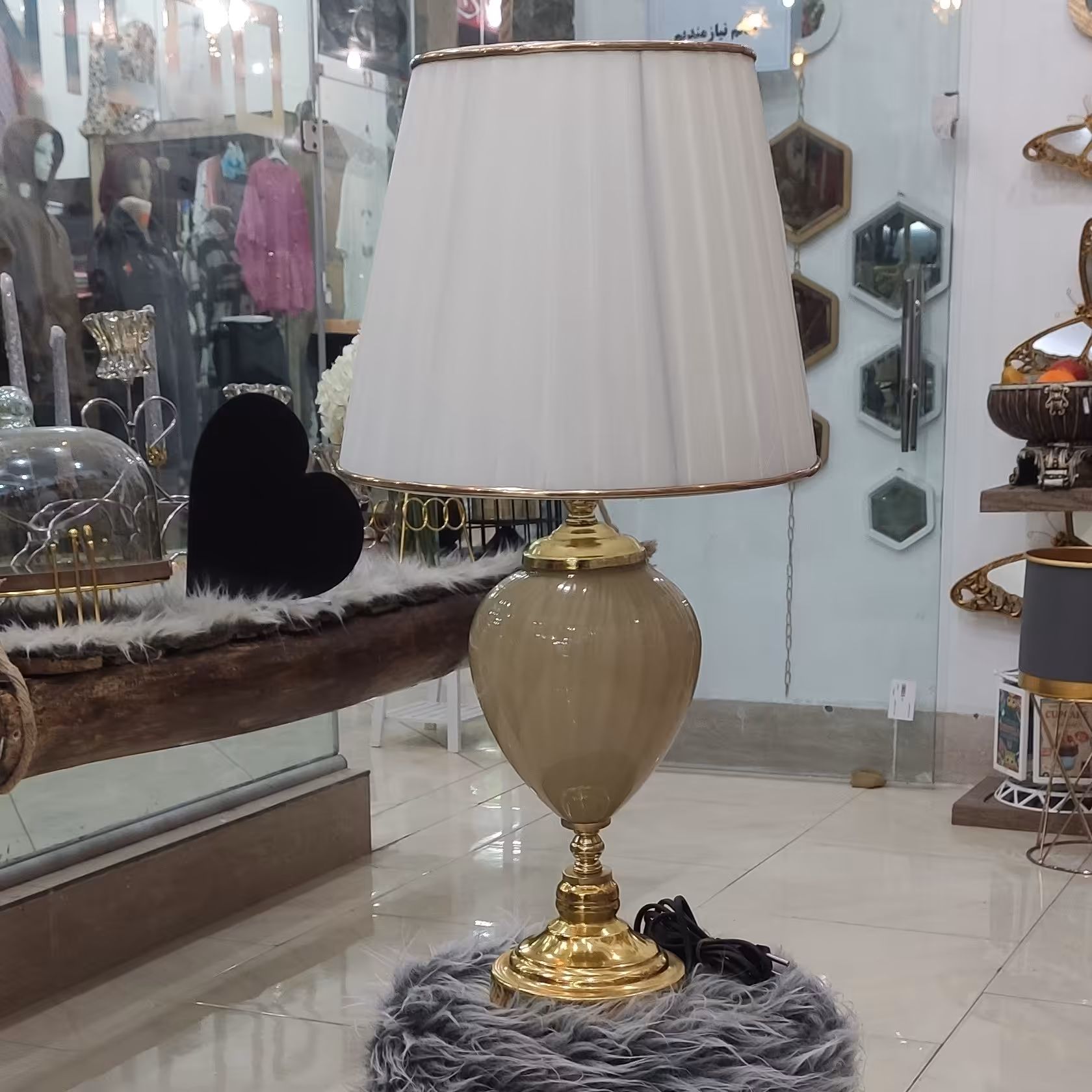 آباژور رومیزی 