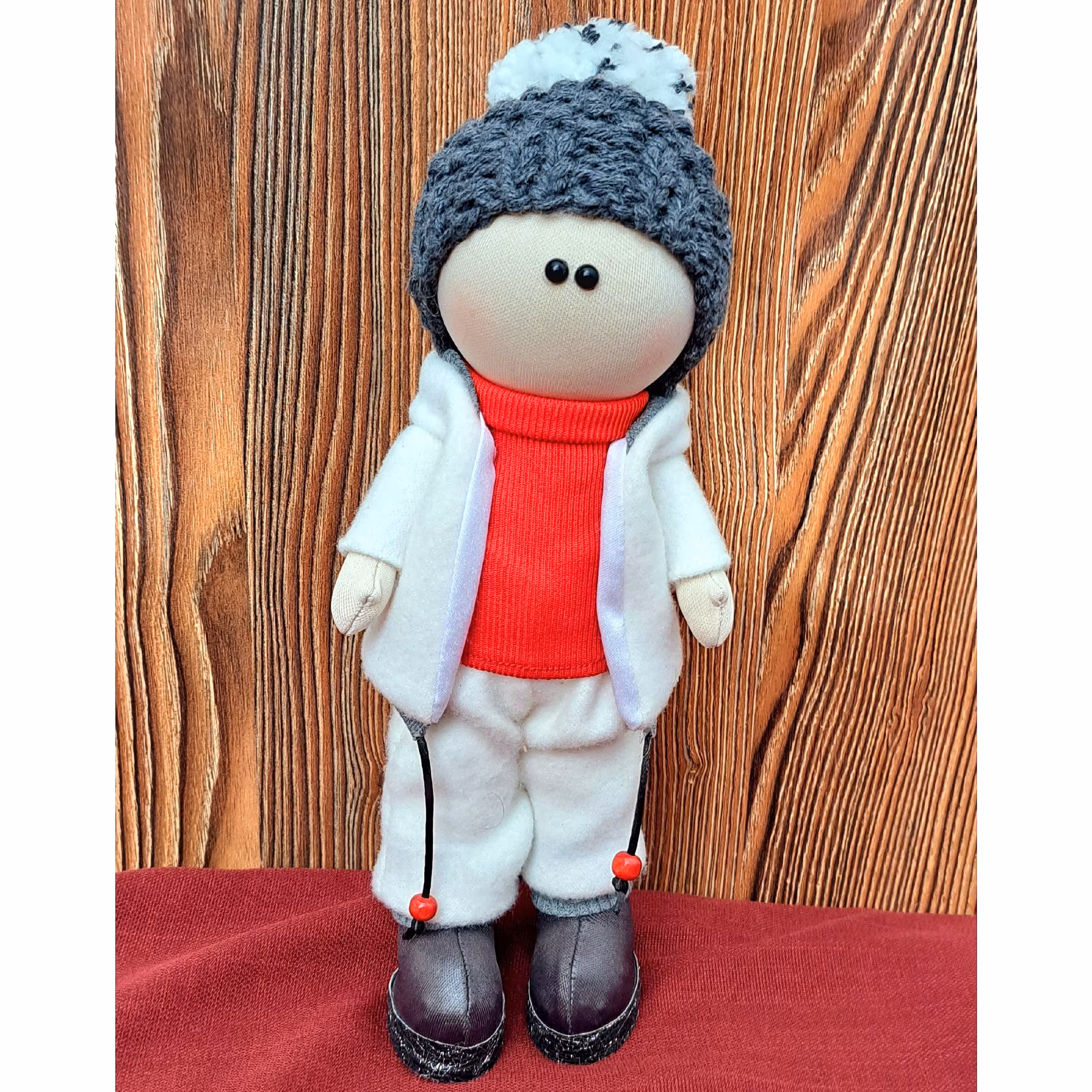 عروسک روسی پسر کلاه منگوله دار