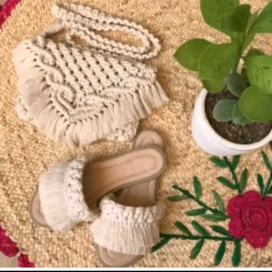 کیف مکرومه بافی تابستانه به رنگ شیری