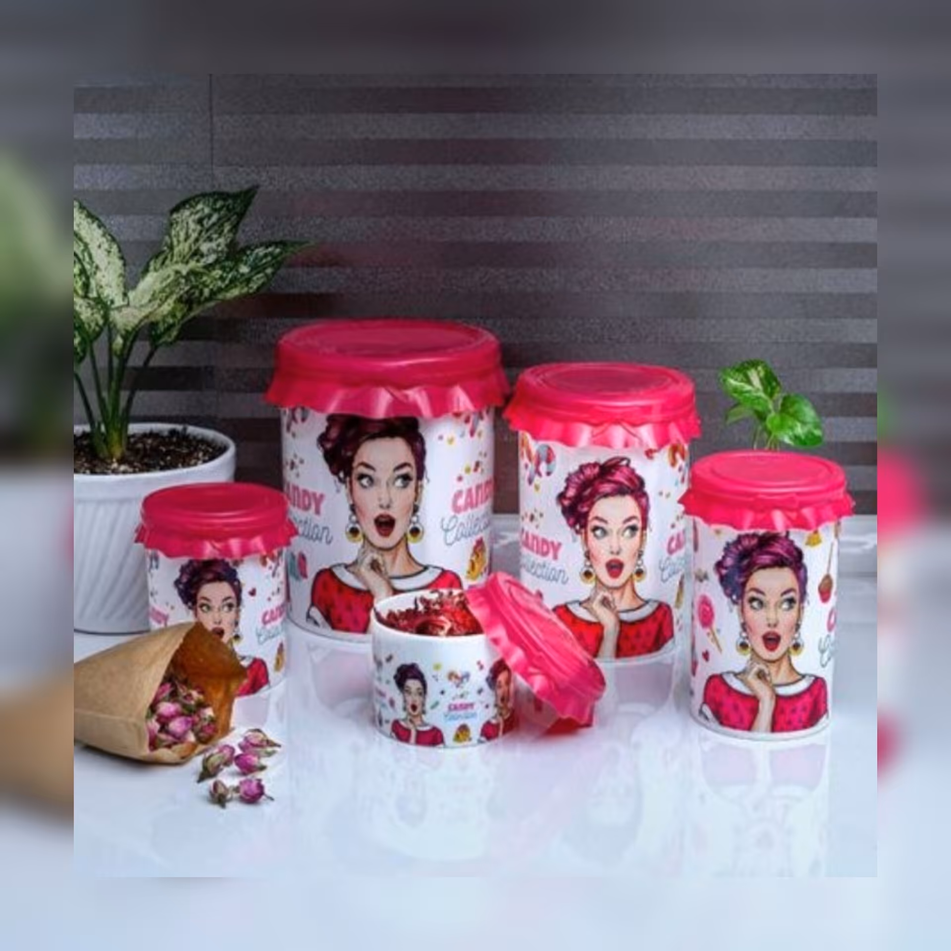 بانکه بزرگ عروسکی درب سیلکونی