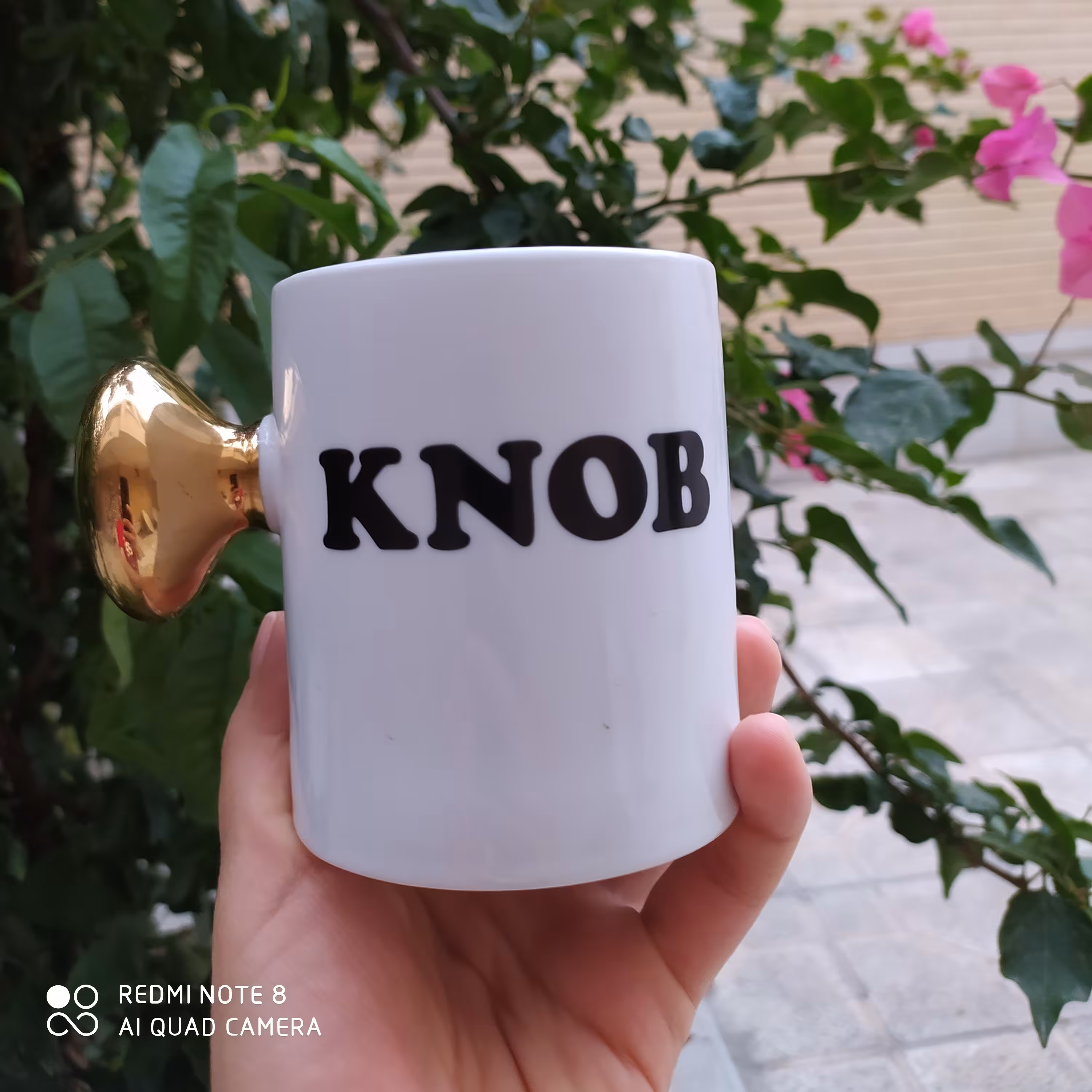 ماگ دسته طلایی