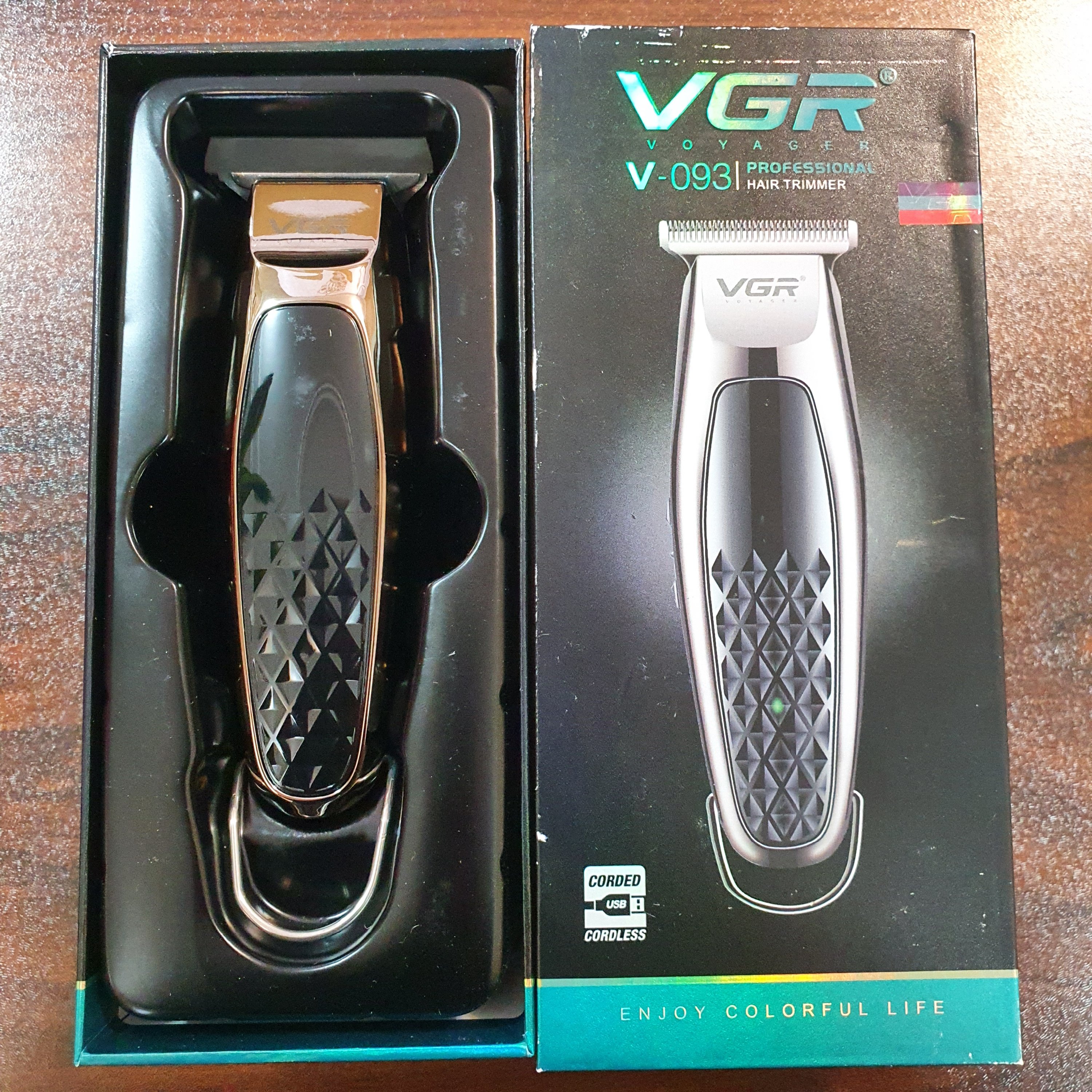 ماشین اصلاح خط زن وی جی آر VGR -093