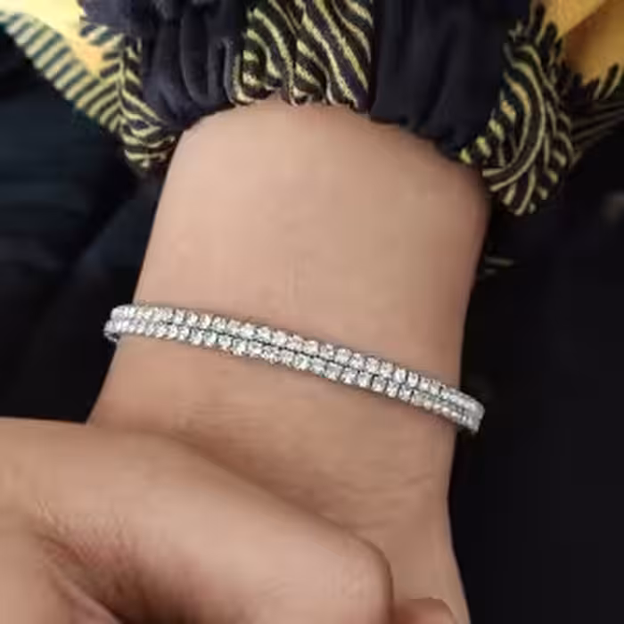 دستبند نگیندار