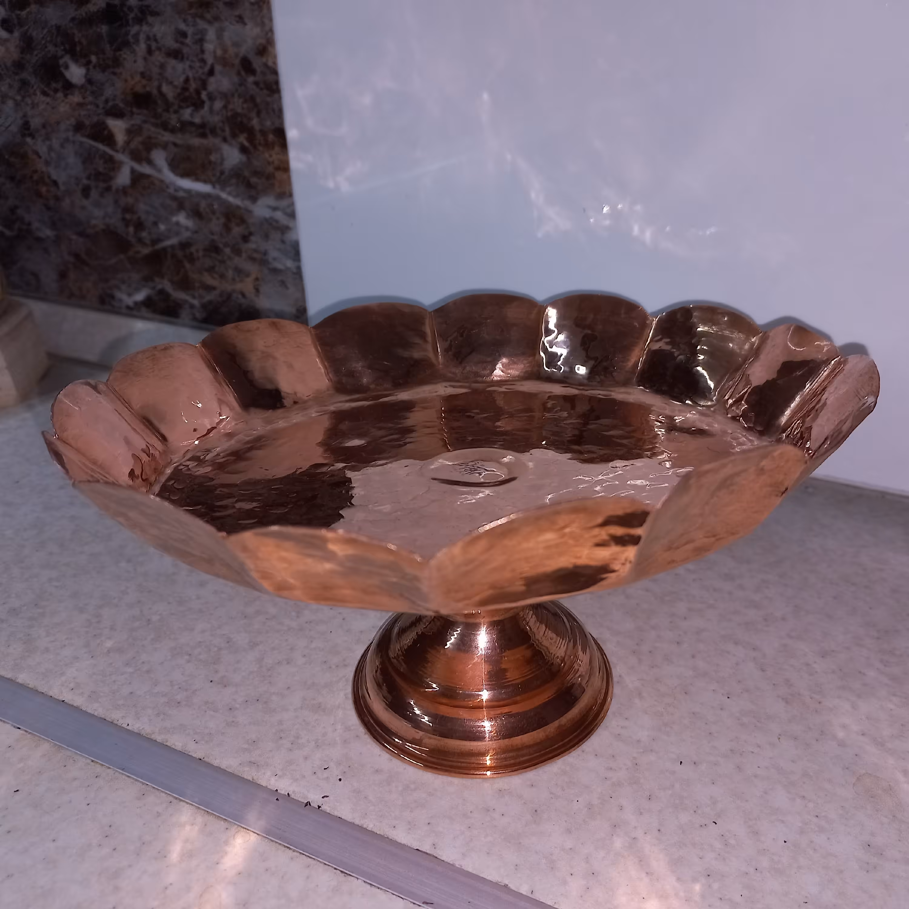 شیرینی خوری دالبر مسی قطر:22سانتی متر