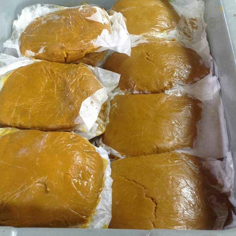 کیک گرده خوراک زنبور عسل ( یک کیلویی)