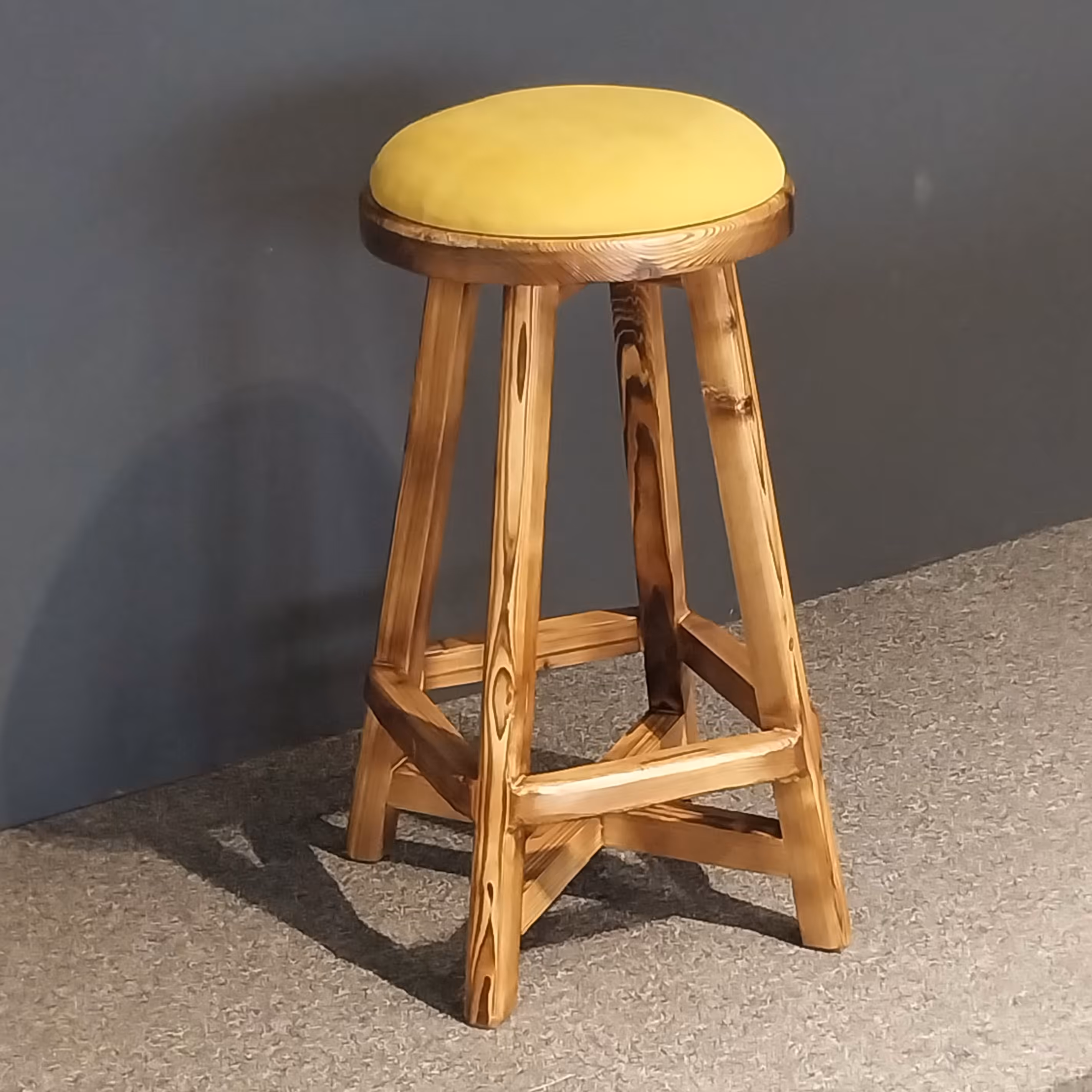 صندلی اوپن .چوب روسی.ارتفاع 72 سانت