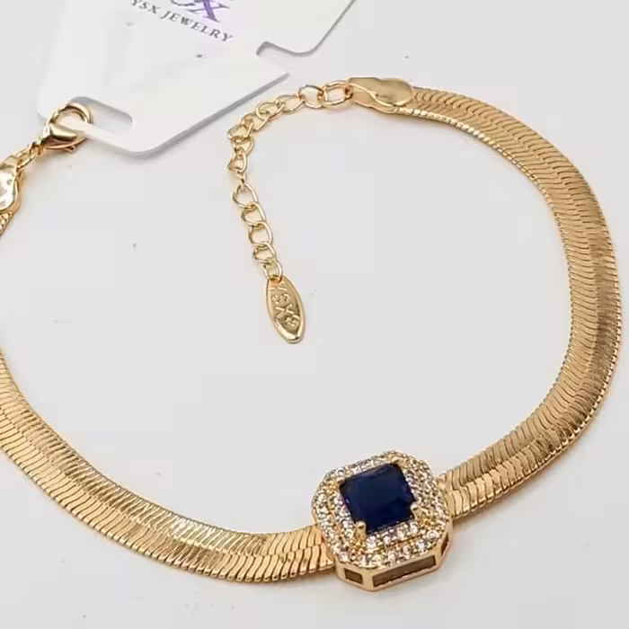 دستبند ماری تمام استیل با آبکاری چند لایه، رنگ ثابت با سنگ  های زیبا ، ظرافت بی نظیر ، کاملا مشابه طلا