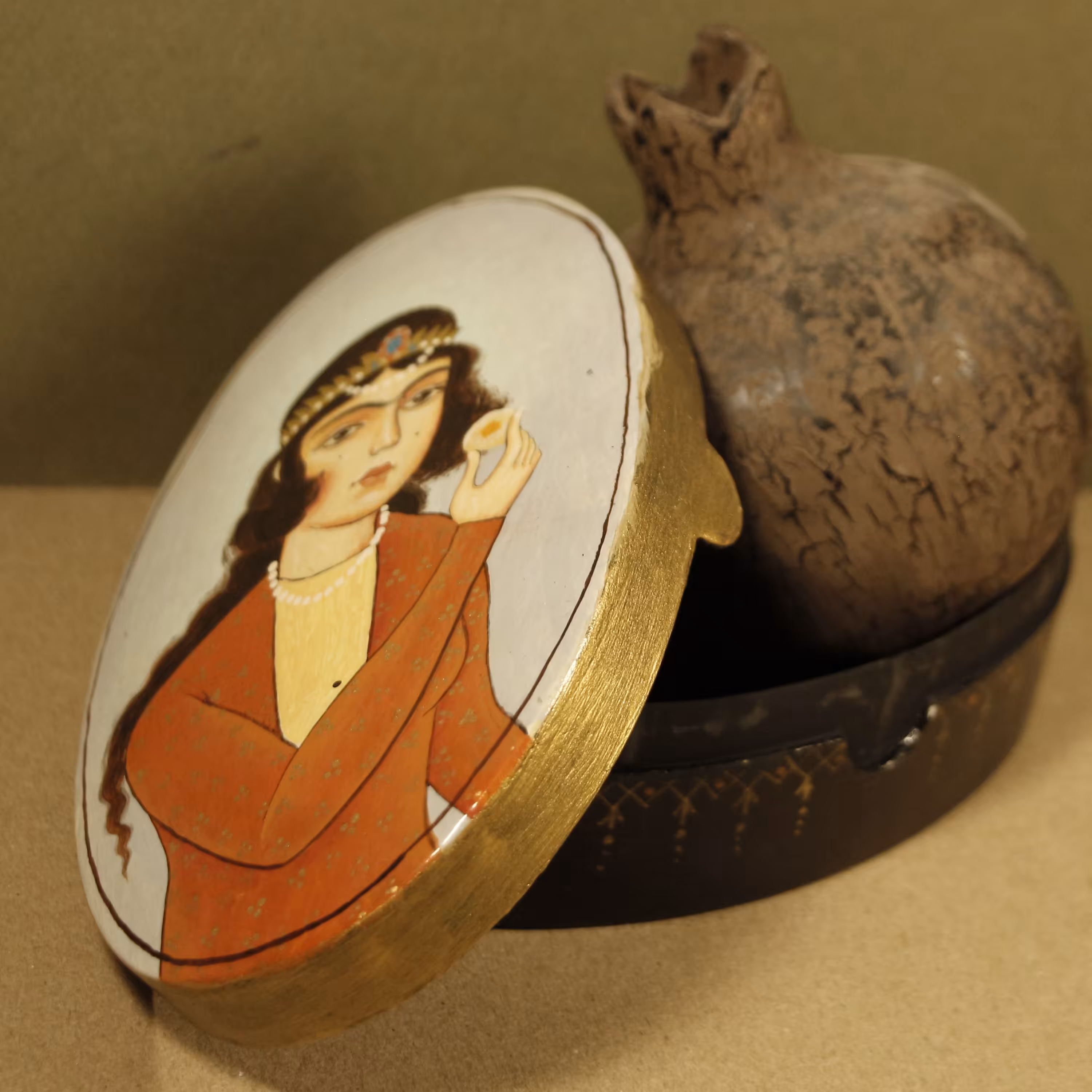 جاجواهری بیضی شکل پاپیه ماشه سبک شمایل سازی کد 001-1901020203