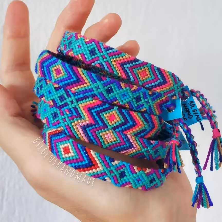 دستبند بافت آبی