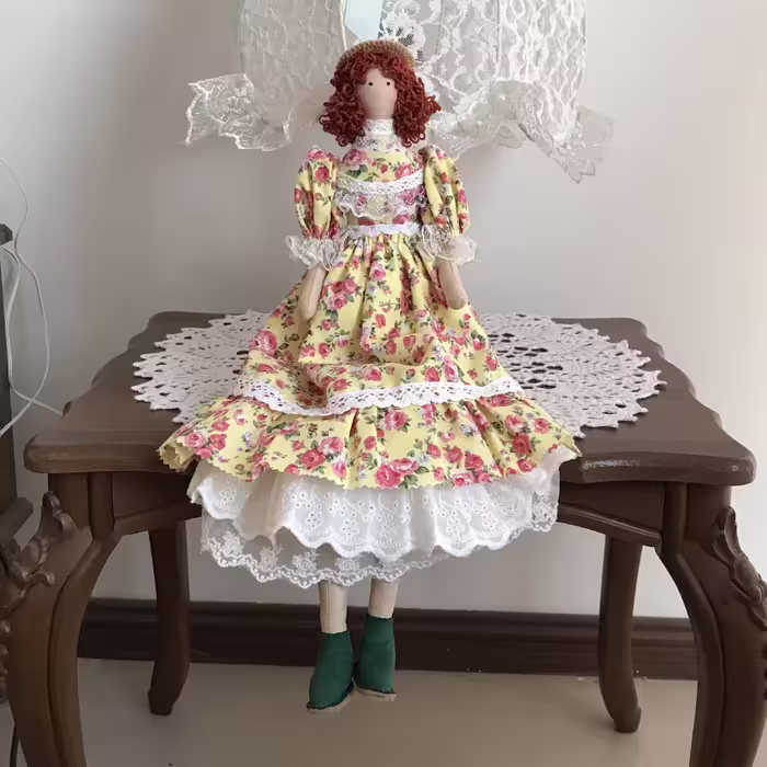 عروسک تیلدا روسی نشسته 
