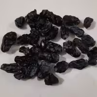 مویز اصل دانه دار، درشت و گوشتی، پاک شده و شسته شده(یک کیلویی)