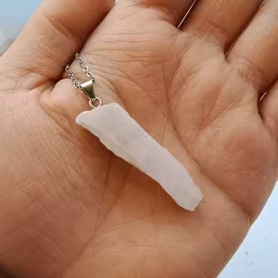 گردنبند رزکوارتز معدنی کد ه1460