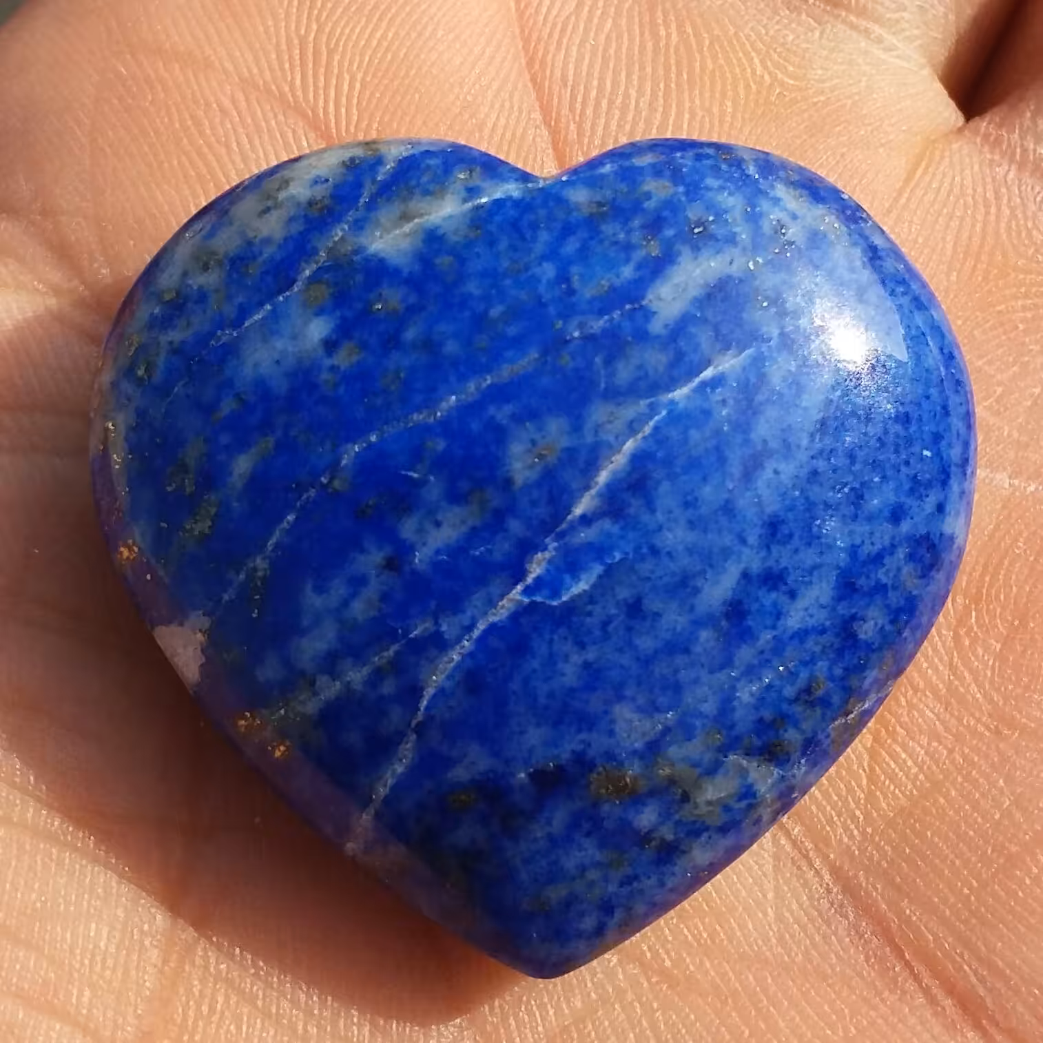 لاجورد نگین لاجورد تراش فانتزی  قلبی پیریت طلایی دار 100 در 100 طبیعی دو طرف پولیش تراش دامله سایز مدالی کد 8509 