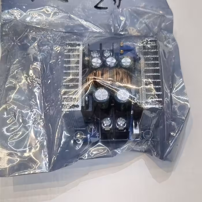 کاهنده 20 آمپر با تنظیم جریان 