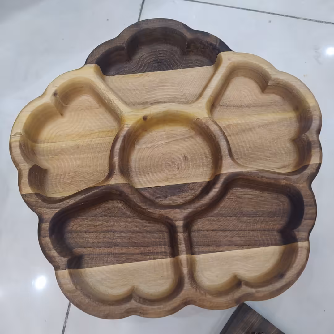 ظرف چوبی طرح شش تایی جنس چوبگردوی وحشی جنگلهای کردستان 