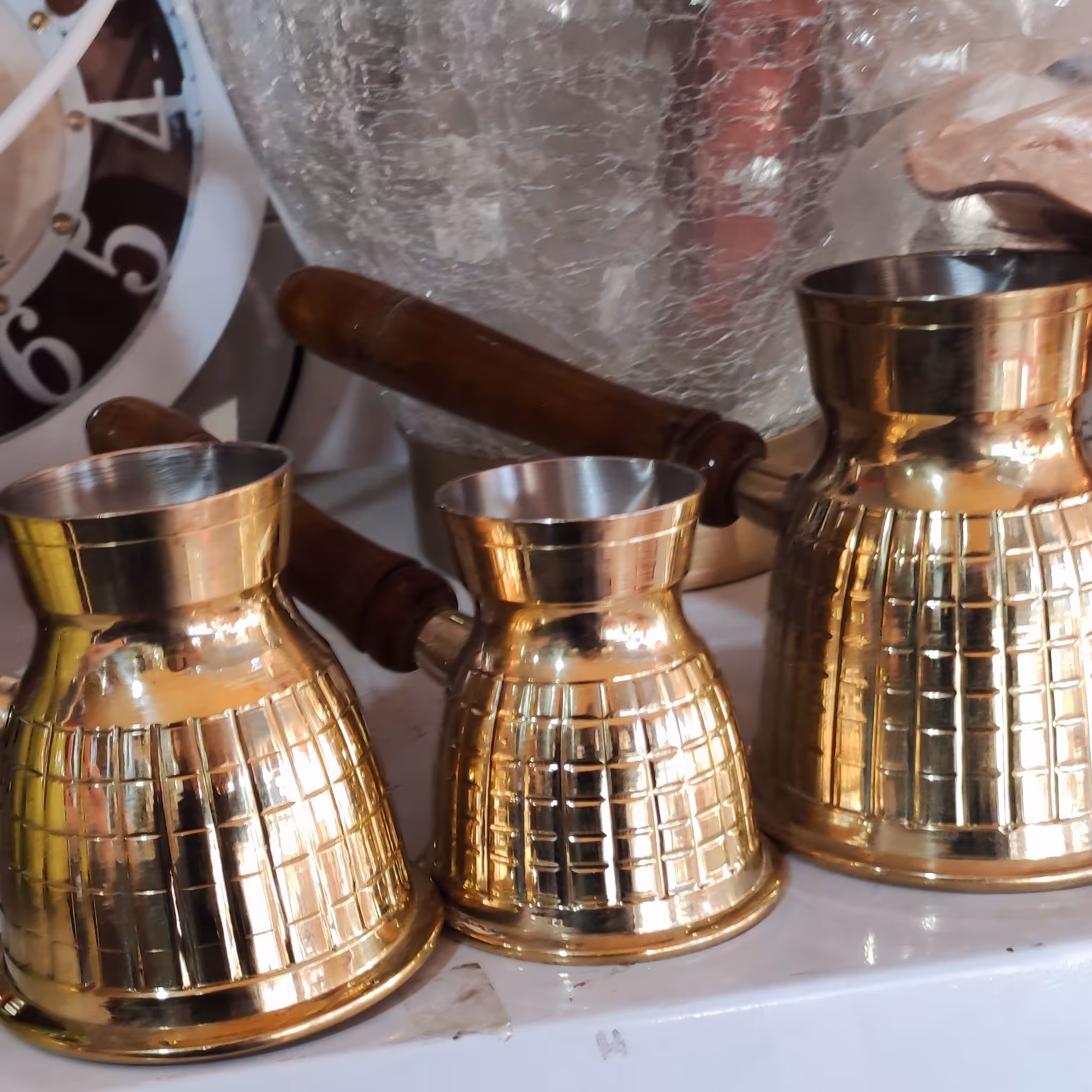 قهوه جوش(جذوه) جنس برنز هندی و دسته چوبی برنزی نسوز