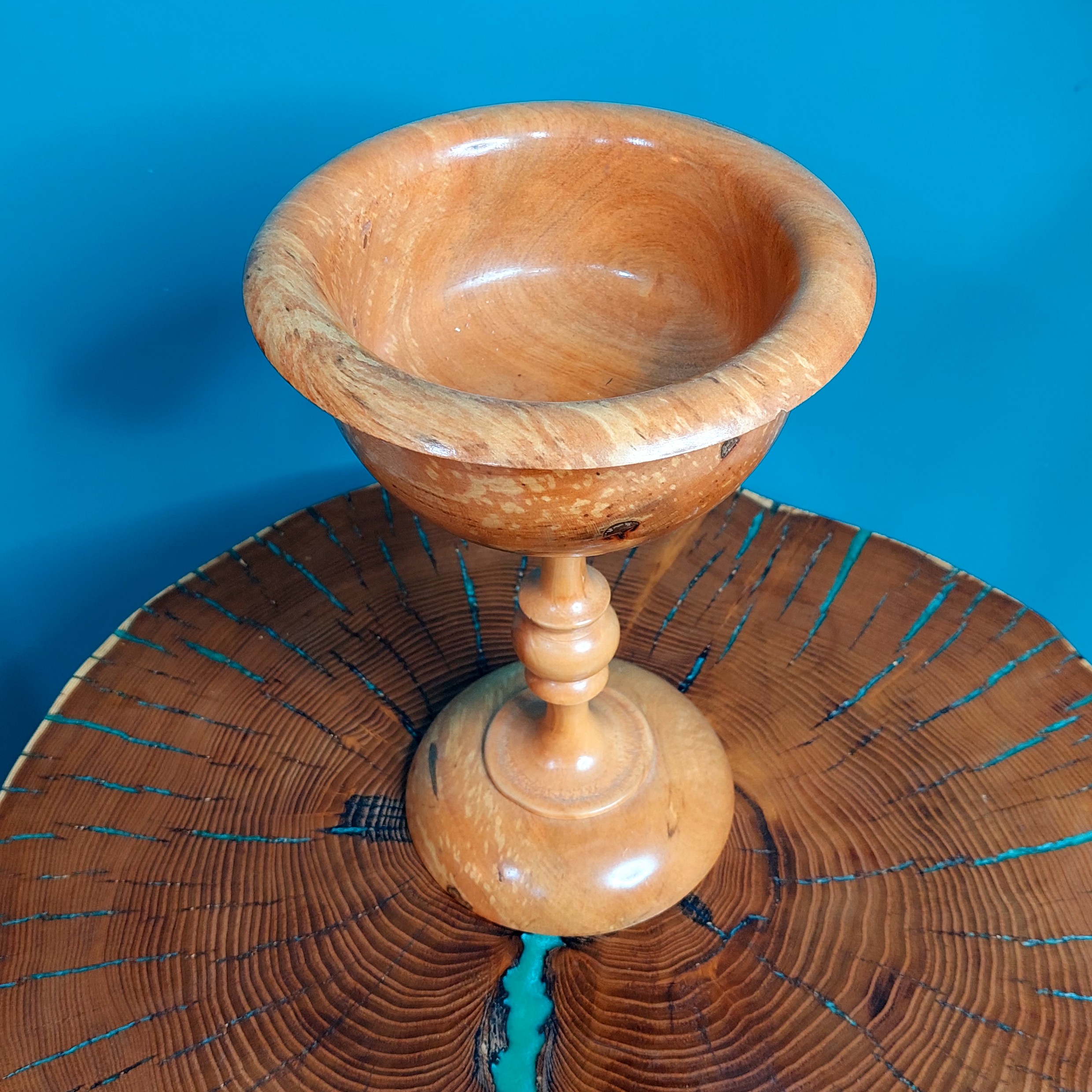 شکلات خوری چوبی پایه دار چوب توسکا