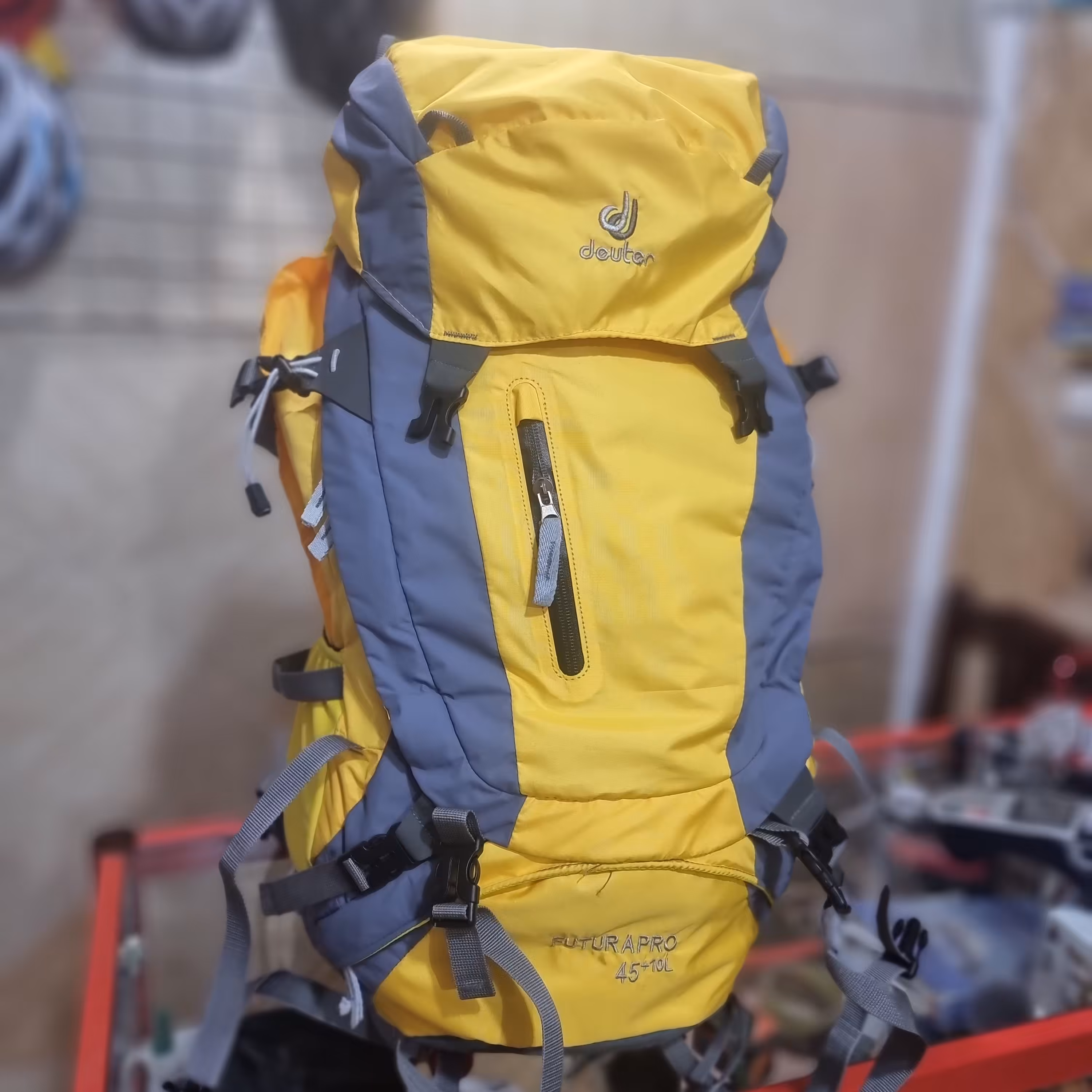 کوله پشتی  دیوتر 