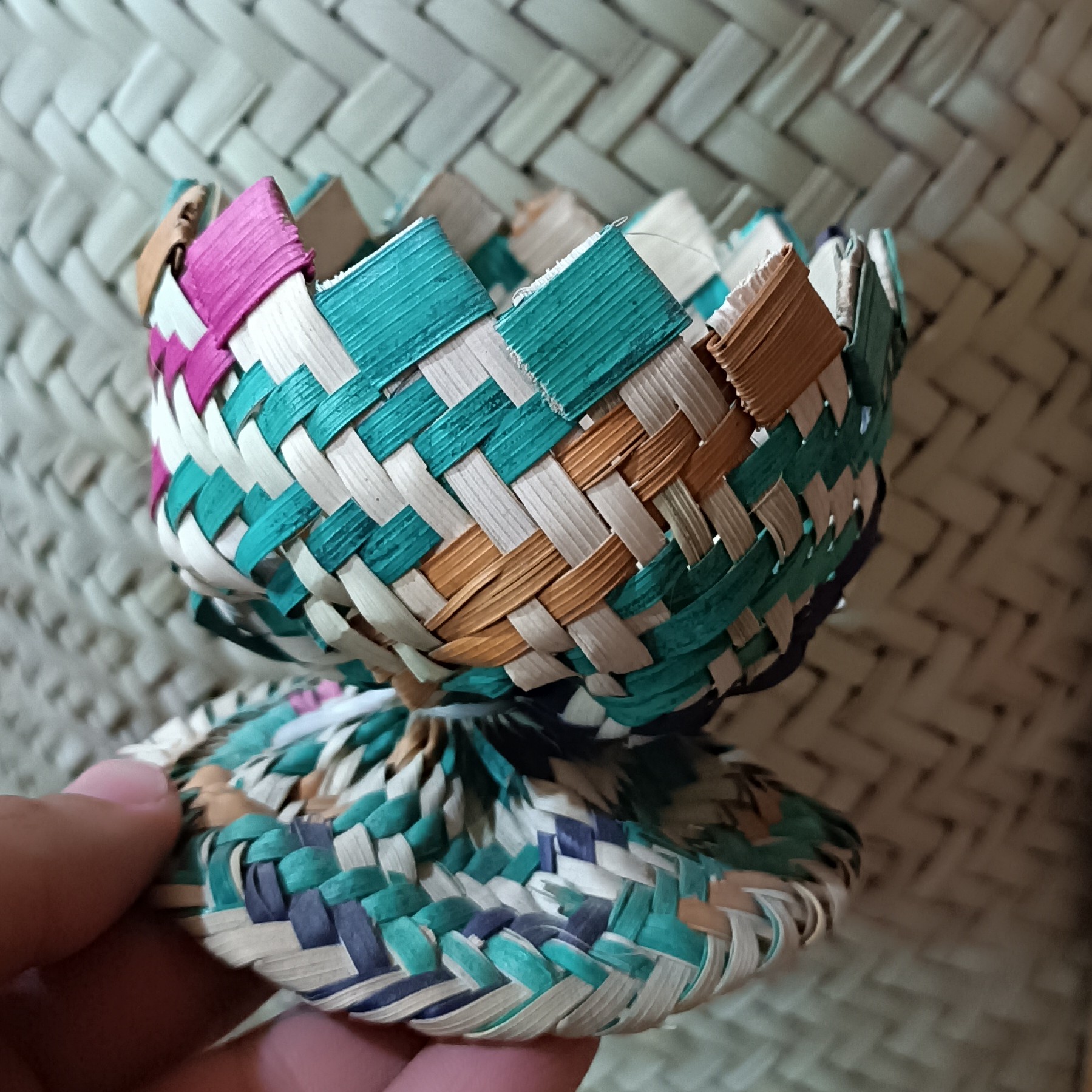 آجیل خوری حصیری