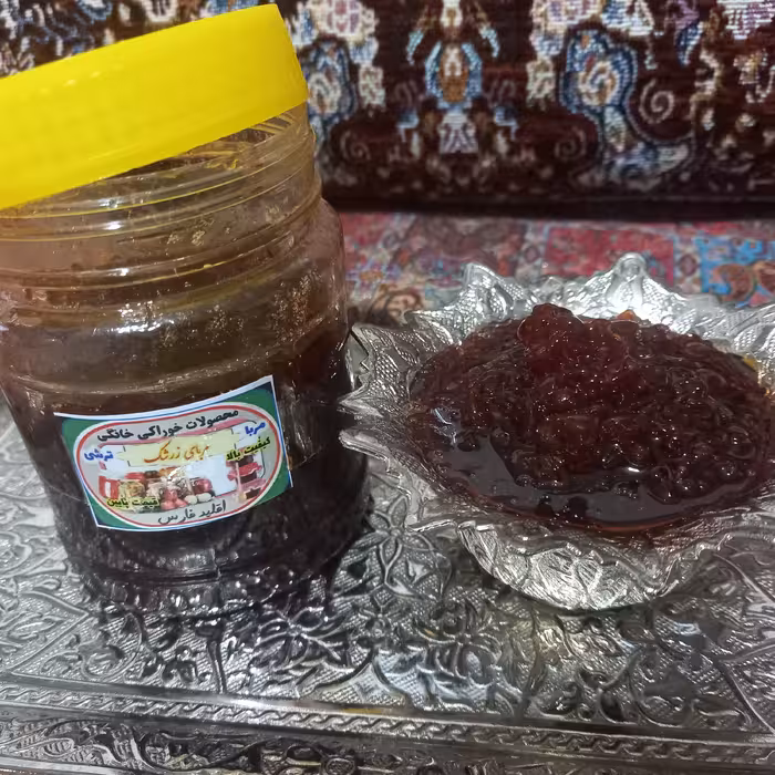 مربای خانگی زرشک در بسته ی 500 گرمی