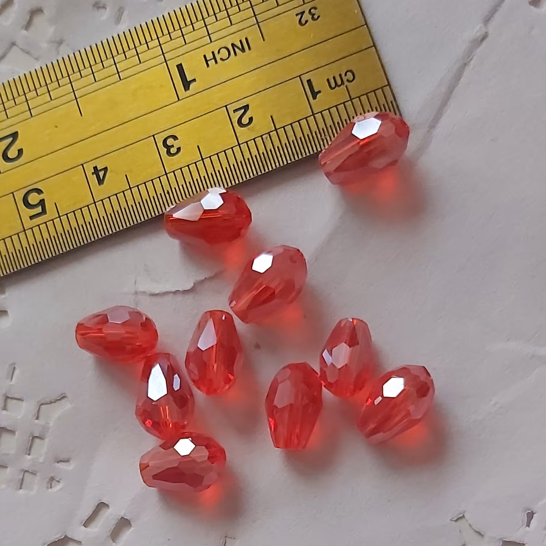 کریستال اشکی قرمزبادرخشش 7رنگ یک سانتی پک5عددی