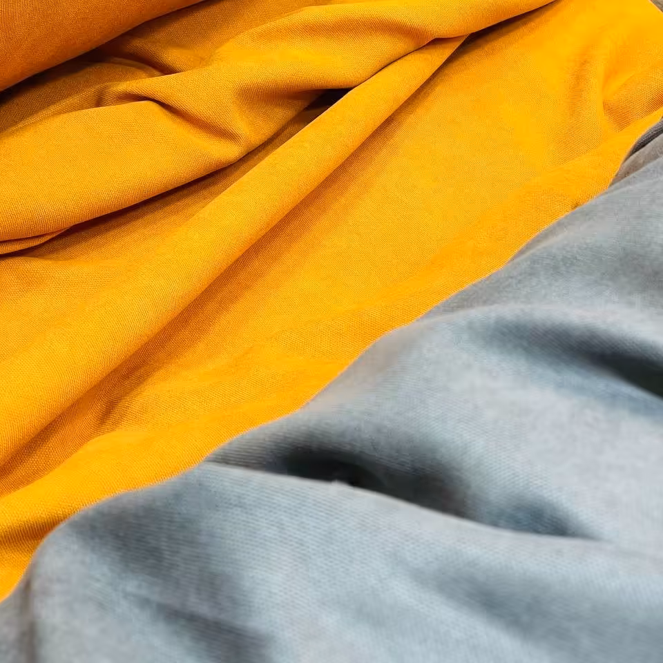 هازان شیک و بسیار خوش ایست و  با کیفیت عالی و قیمت مناسب  با تنوع رنگ 55 رنگ 