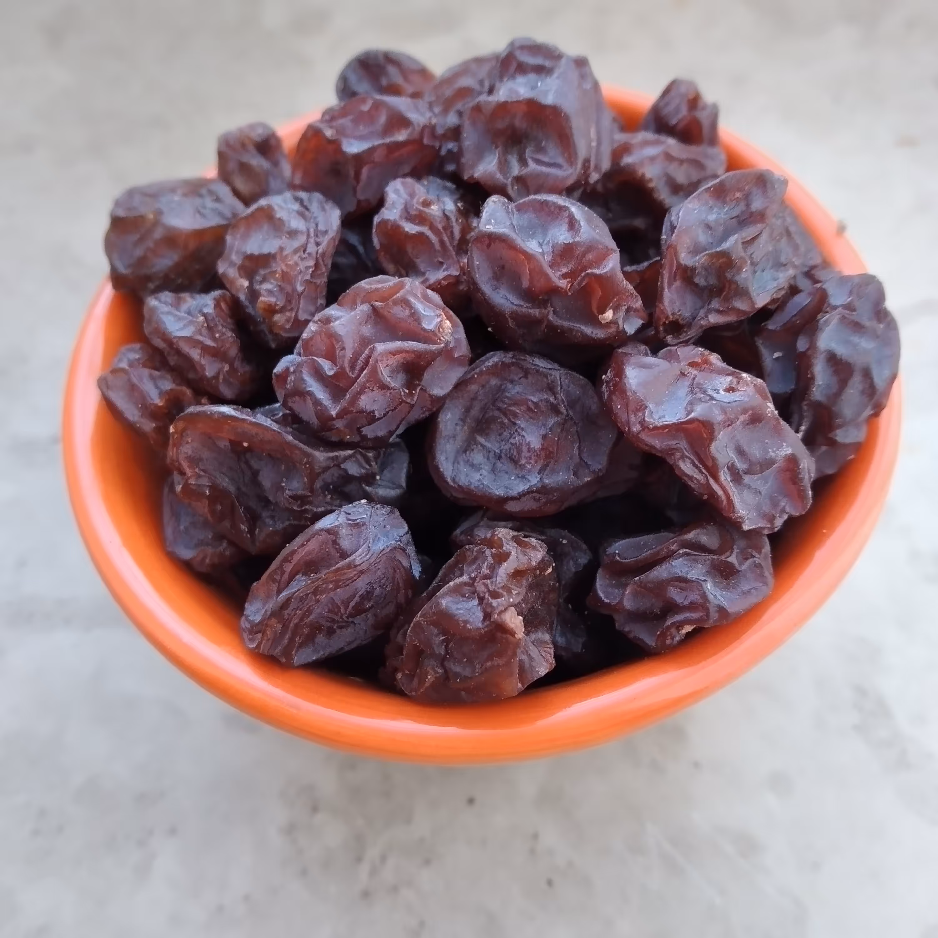 مویز قرمز 10 کیلویی آفتابی نگین دشمن زیاری