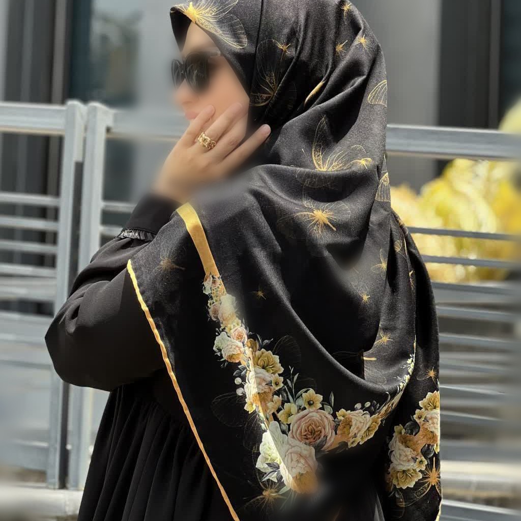 روسری نخی (طرح زیبای گل و پروانــه سبک و خنک)