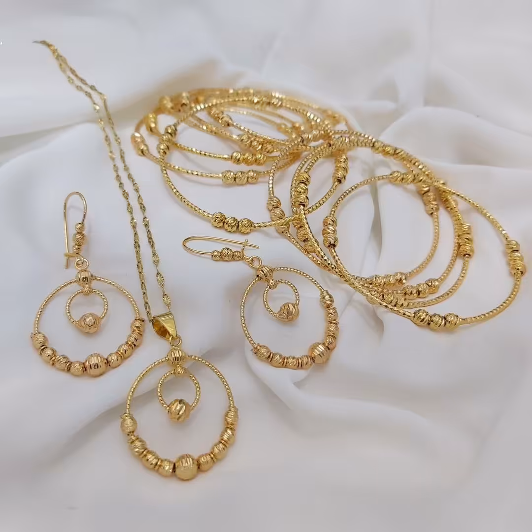 نیم ست و النگو فوق لاکچری