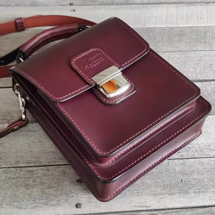 کیف دست دوز چرم