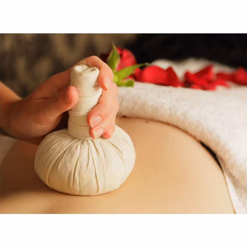 دوره آموزش ماساژ کمپرس گیاهی