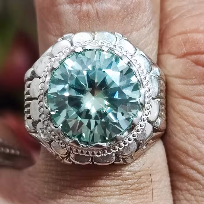 انگشتر  موزنایت معدنی