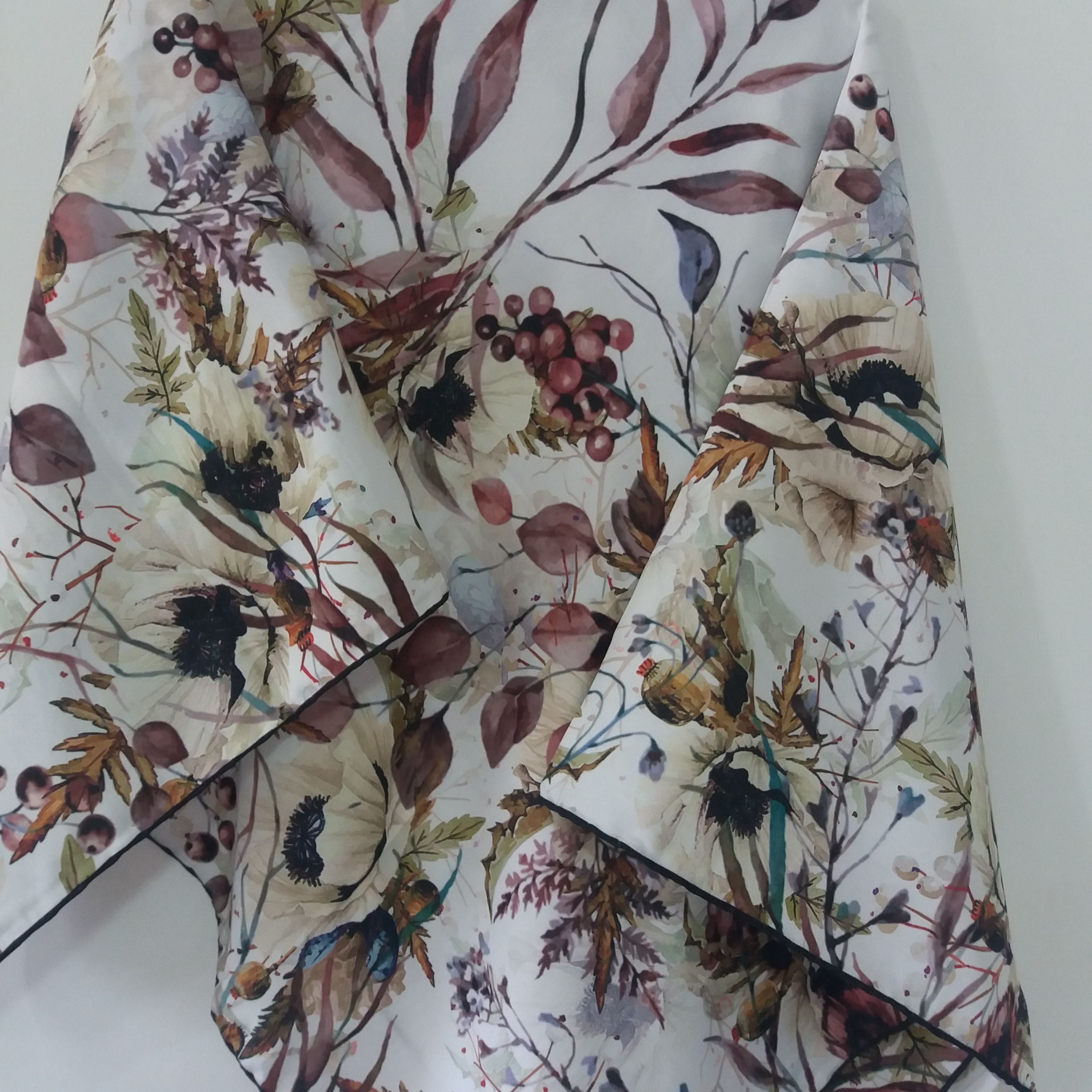 روسری نخی مارک اصل