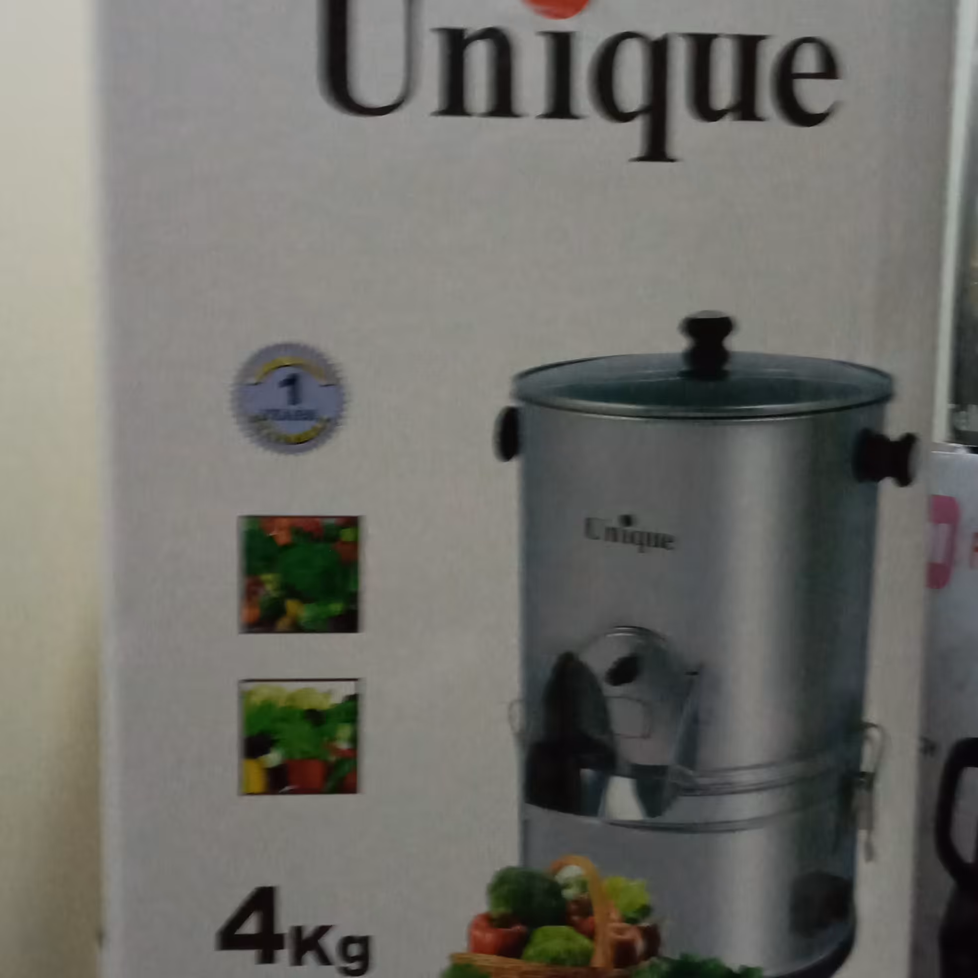 سبزی خردکن  6  کیلویی   یونیک موتور سنگین  در  پیرکس بسیار باکیفیت وعالی وبا قیمت استثنایی