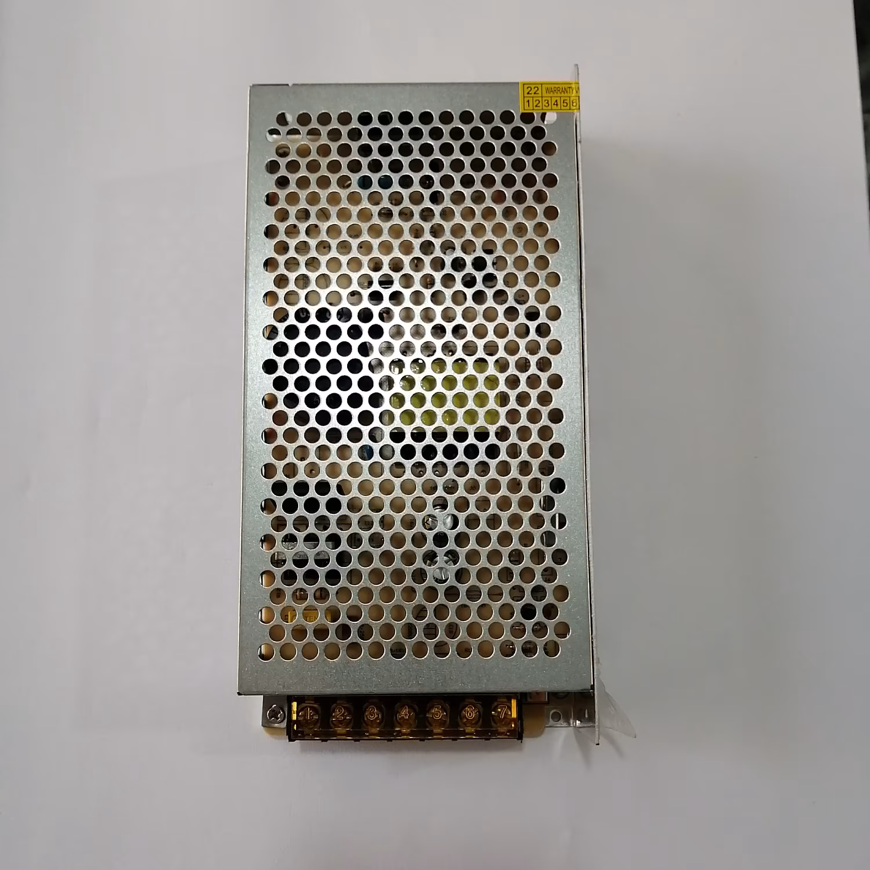 منبع تغذیه سوئیچینگ 12 ولت 15 امپر فلزی