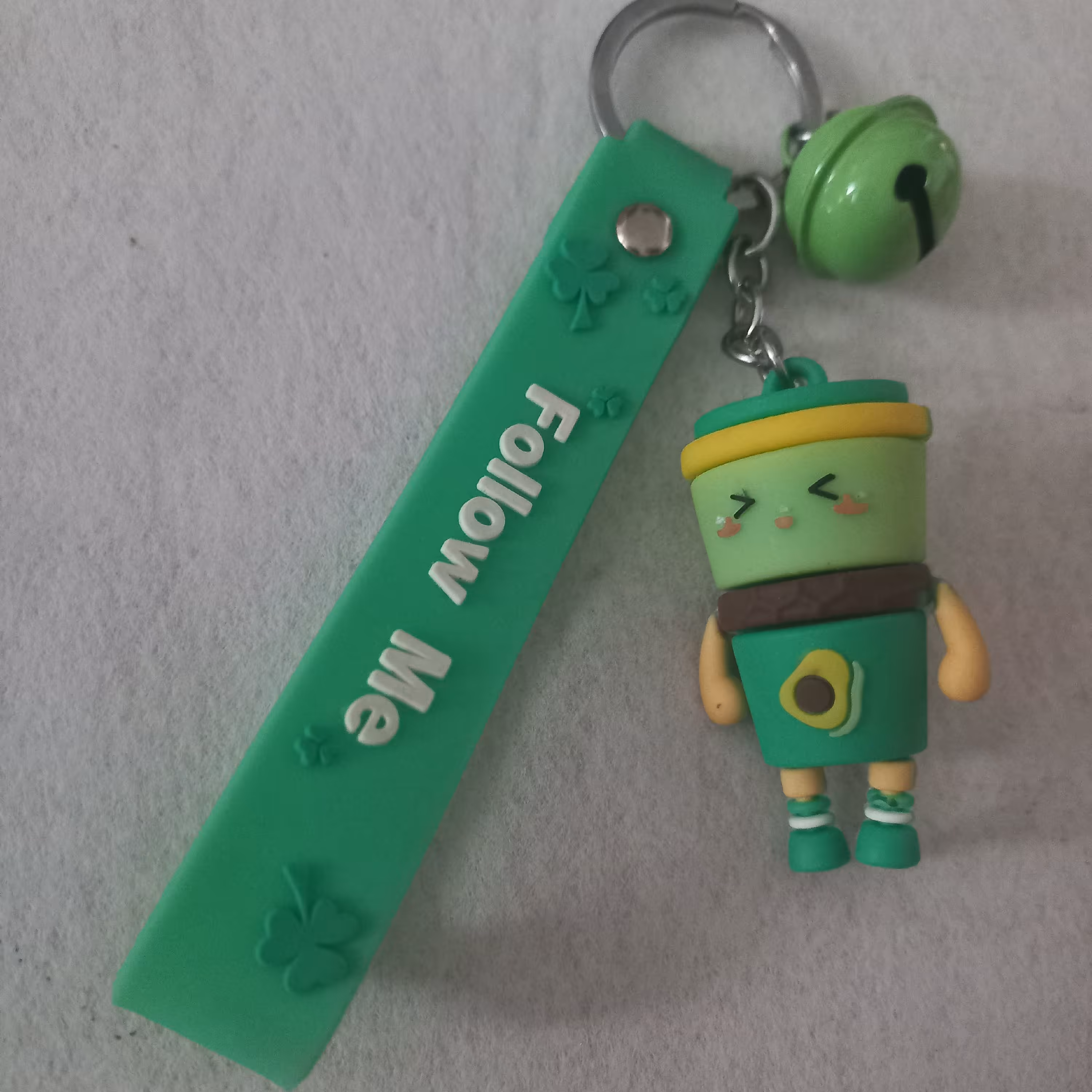 سرکلیدی سیلیکونی طرح آواکادو مدل follow me