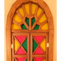 پنجره چوبی سنتی مشبک