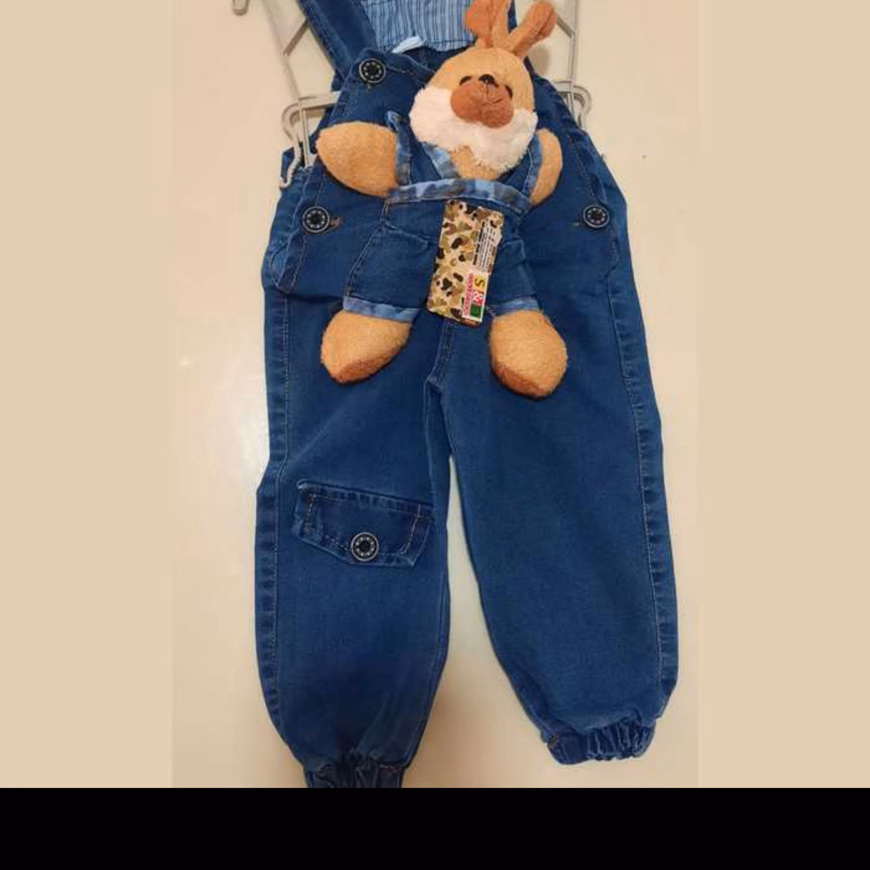 بیلروشلوارپیشبندی طرح عروسکی بچه گانه