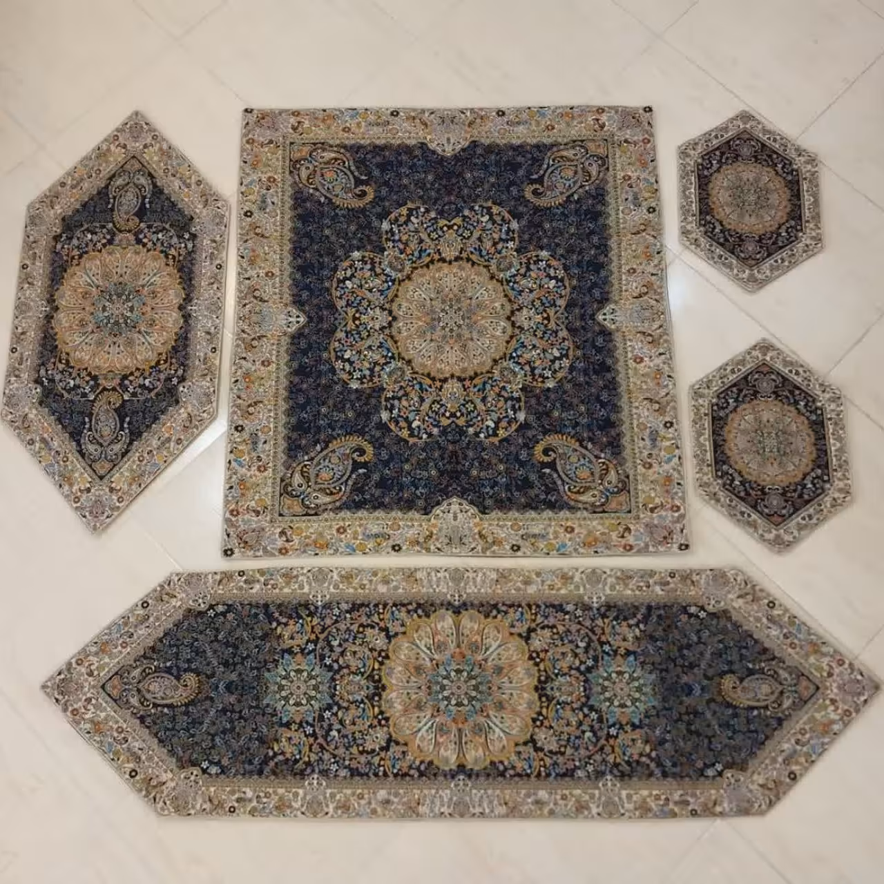 رومیزی و رانر  ترمه سنتی 5 تکه طرح افشار تولیدی یزد