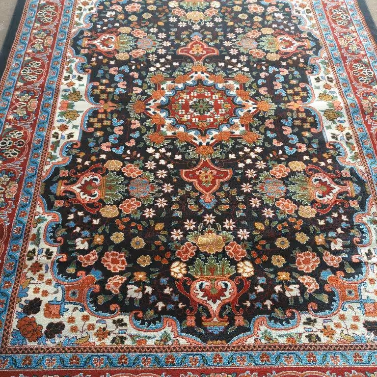 فرش فانتزی گبه طرح سنتی یک در یک و نیم متری رنگ سرمه ای