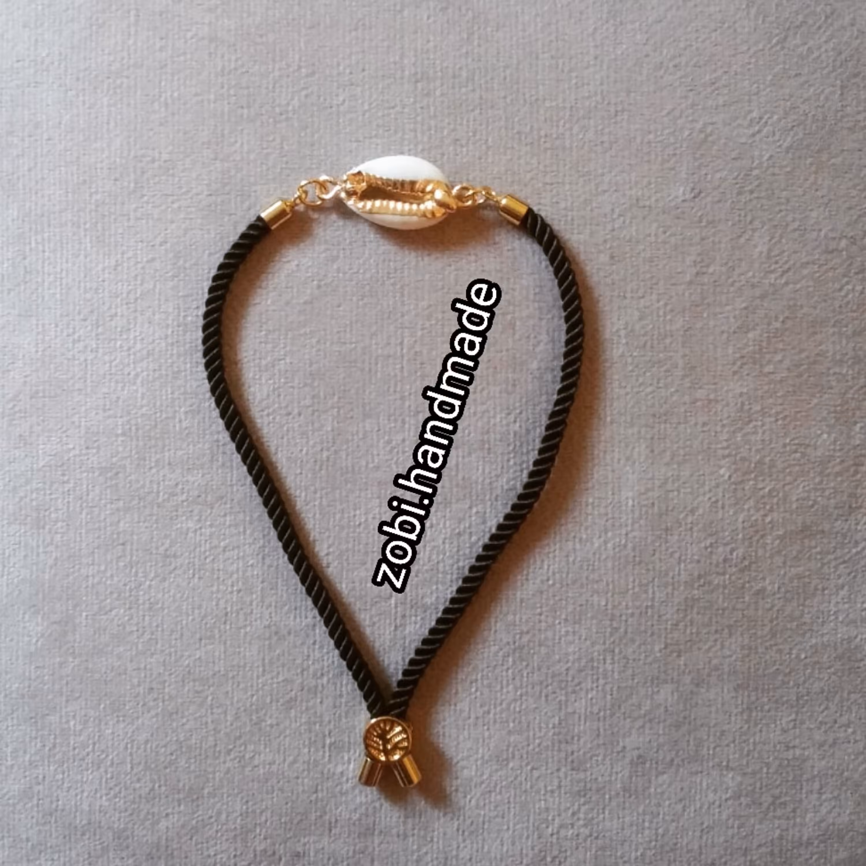 دستبند صدفی