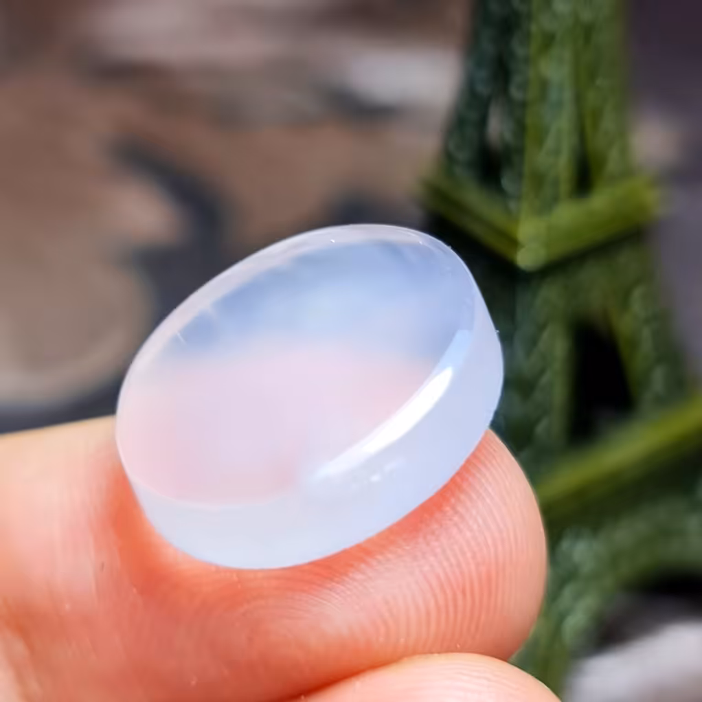 نگین فوق العاده زیبای سنگ صد درصد طبیعی عقیق نباتی لانه زنبوری اصل خراسانی
کد  26360
